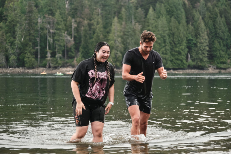 Fotografia a sair da água após o baptismo